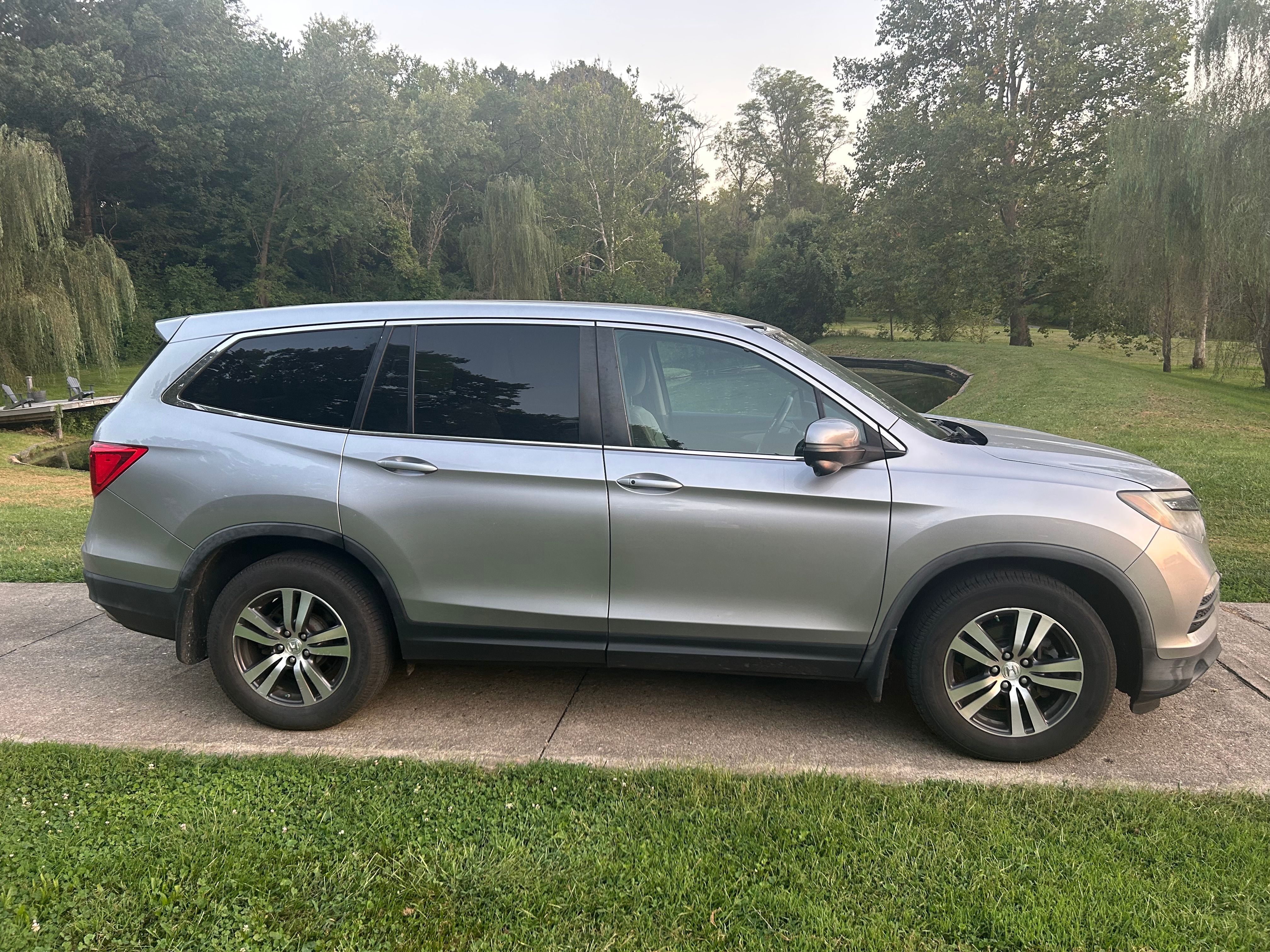 Used 2016 Honda Pilot EX-L image 1