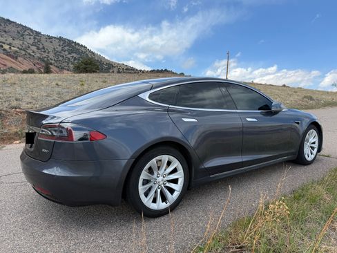 Used 2017 Tesla Model S 90D AWD/4WD image 11