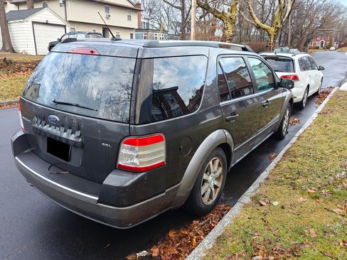 Used 2008 Ford Taurus X SEL image 5