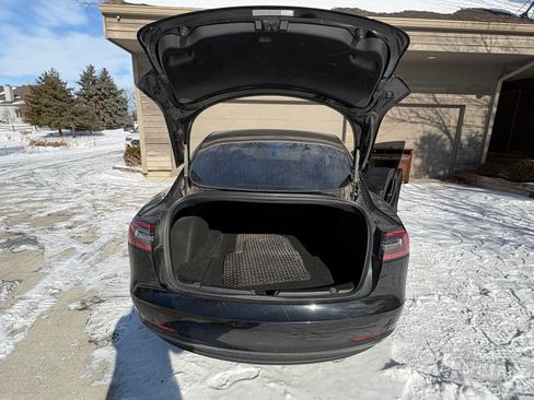 Used 2018 Tesla Model 3 Long Range image 9