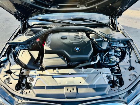 Used 2020 BMW 330i Sedan w/ M Sport Package image 16