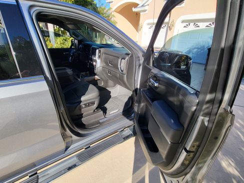 Used 2021 GMC Sierra 1500 SLT w/ SLT Premium Package image 25