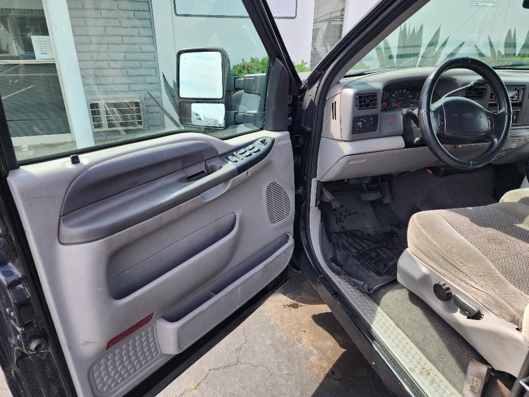 Used 2001 Ford F250 2WD Crew Cab Super Duty image 9