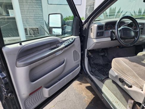 Used 2001 Ford F250 2WD Crew Cab Super Duty image 9