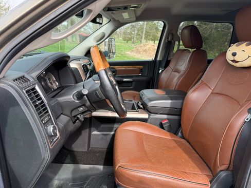 Used 2014 RAM 3500 Laramie Longhorn image 11