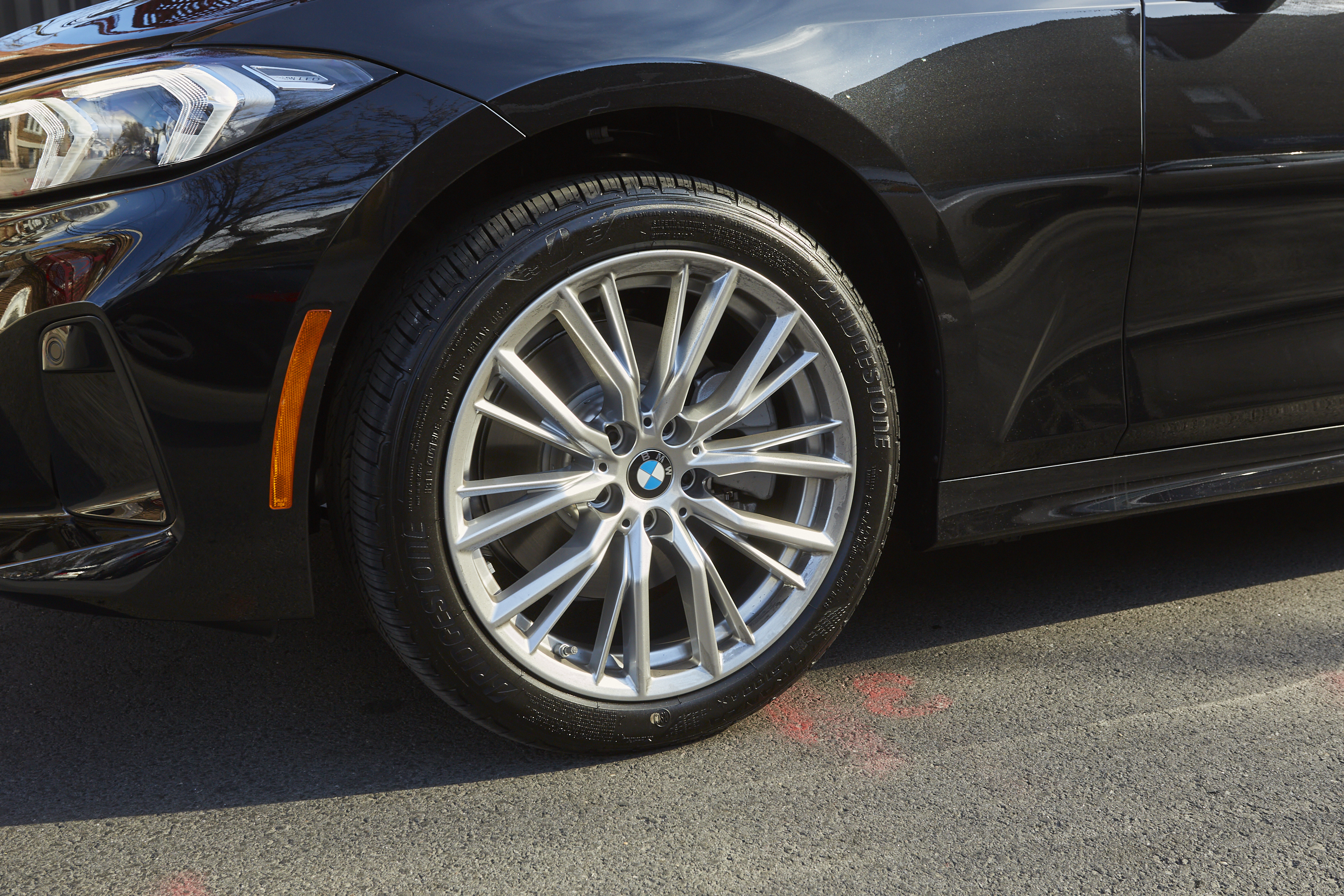 Used 2023 BMW 330i xDrive Sedan w/ Premium Package AWD/4WD image 11