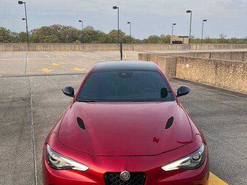 Used 2022 Alfa Romeo Giulia Quadrifoglio w/ Active Assist Plus Package image 11