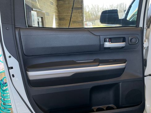 Used 2014 Toyota Tundra SR5 w/ TRD Off Road Package image 18