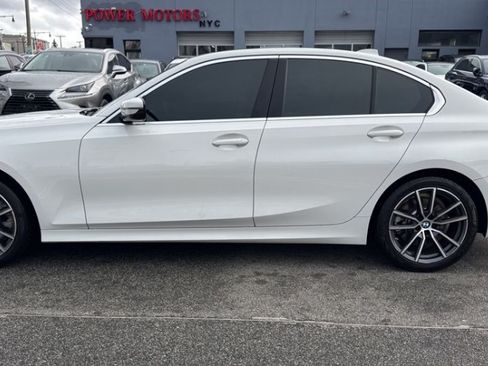 Used 2020 BMW 330i Sedan w/ Premium Package image 2