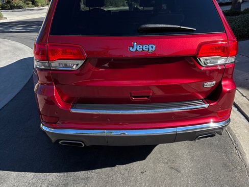 Used 2015 Jeep Grand Cherokee Summit w/ Trailer Tow Group IV image 15