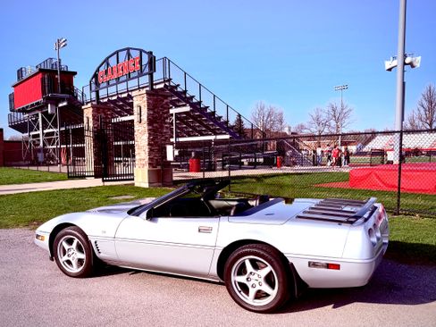 Used 1996 Chevrolet Corvette Convertible image 1