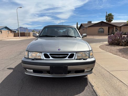 Used 2002 Saab 9-3 SE image 4