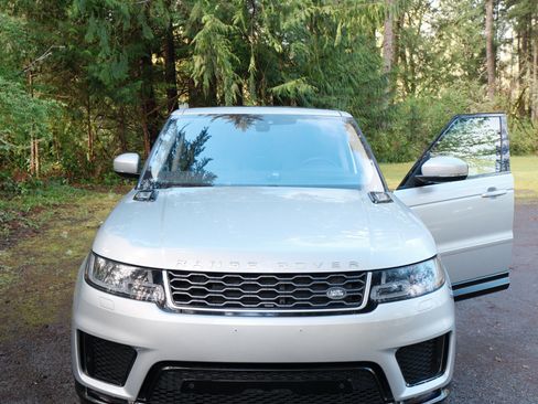 Used 2020 Land Rover Range Rover Sport HSE image 15