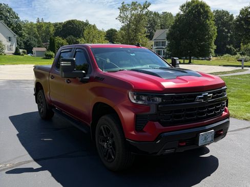 Used 2022 Chevrolet Silverado 1500 LT Trail Boss w/ Convenience Package II AWD/4WD image 18