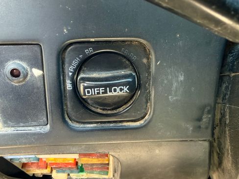Used 1994 Toyota Land Cruiser AWD/4WD image 9