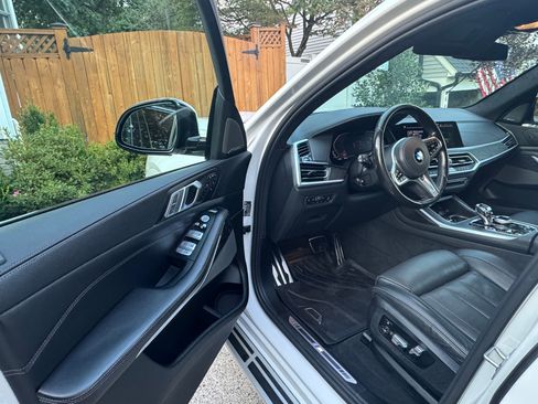 Used 2021 BMW X7 xDrive40i w/ M Sport Package image 20