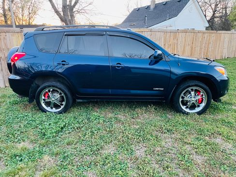 Used 2007 Toyota RAV4 Limited FWD image 12