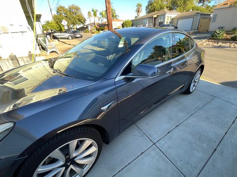 Used 2019 Tesla Model 3 Standard Range Plus image 15