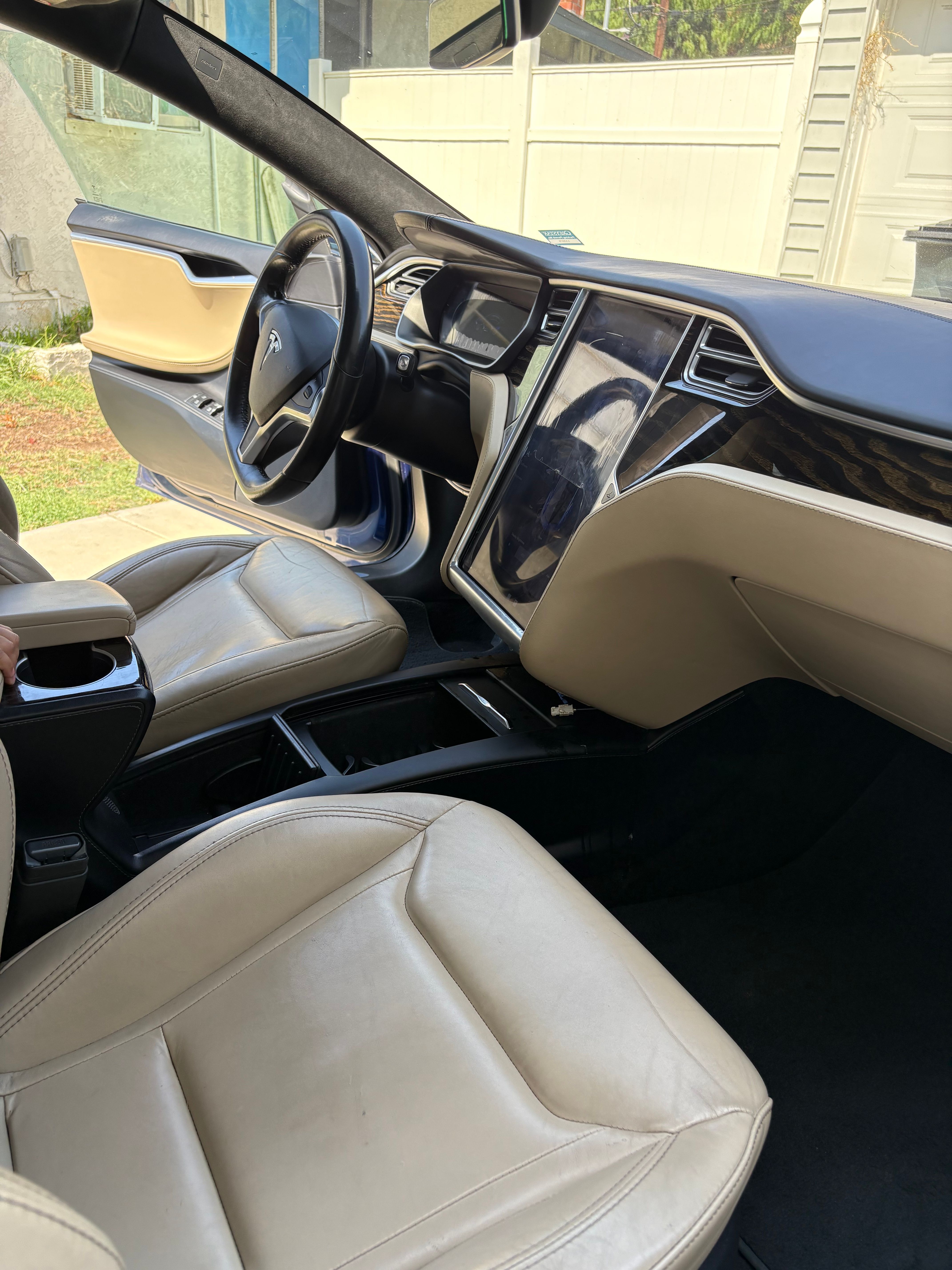 Used 2016 Tesla Model S 70 RWD image 8