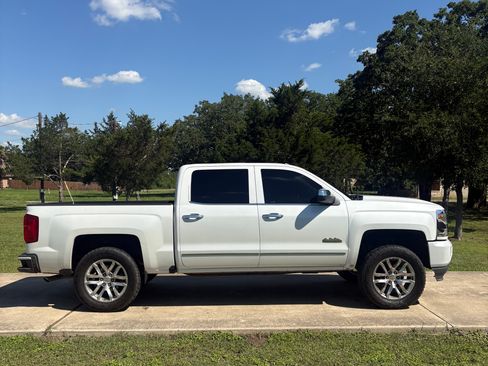 Used 2016 Chevrolet Silverado 1500 High Country w/ High Country Premium Package AWD/4WD image 11