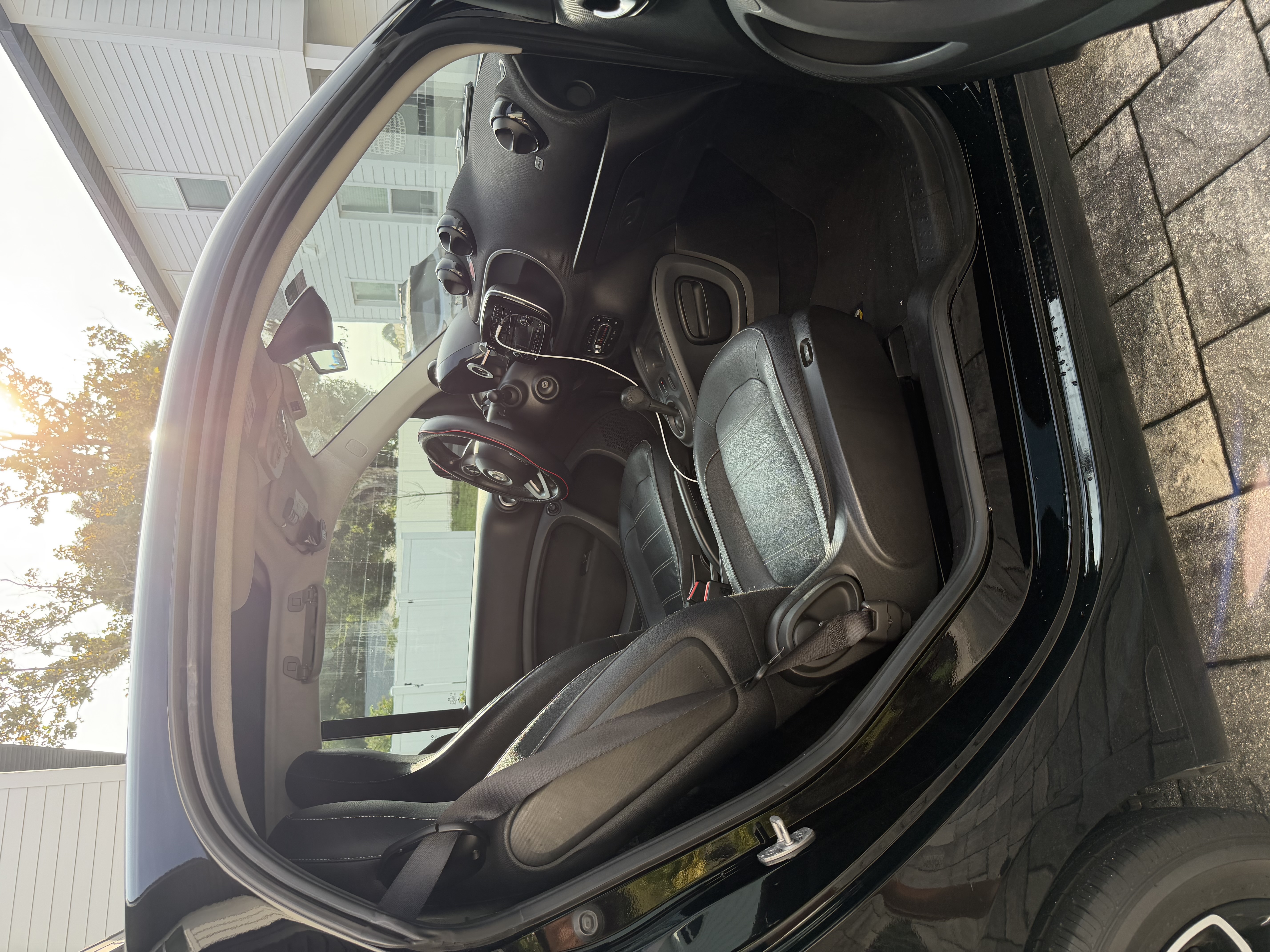 Used 2016 smart fortwo Prime RWD image 13