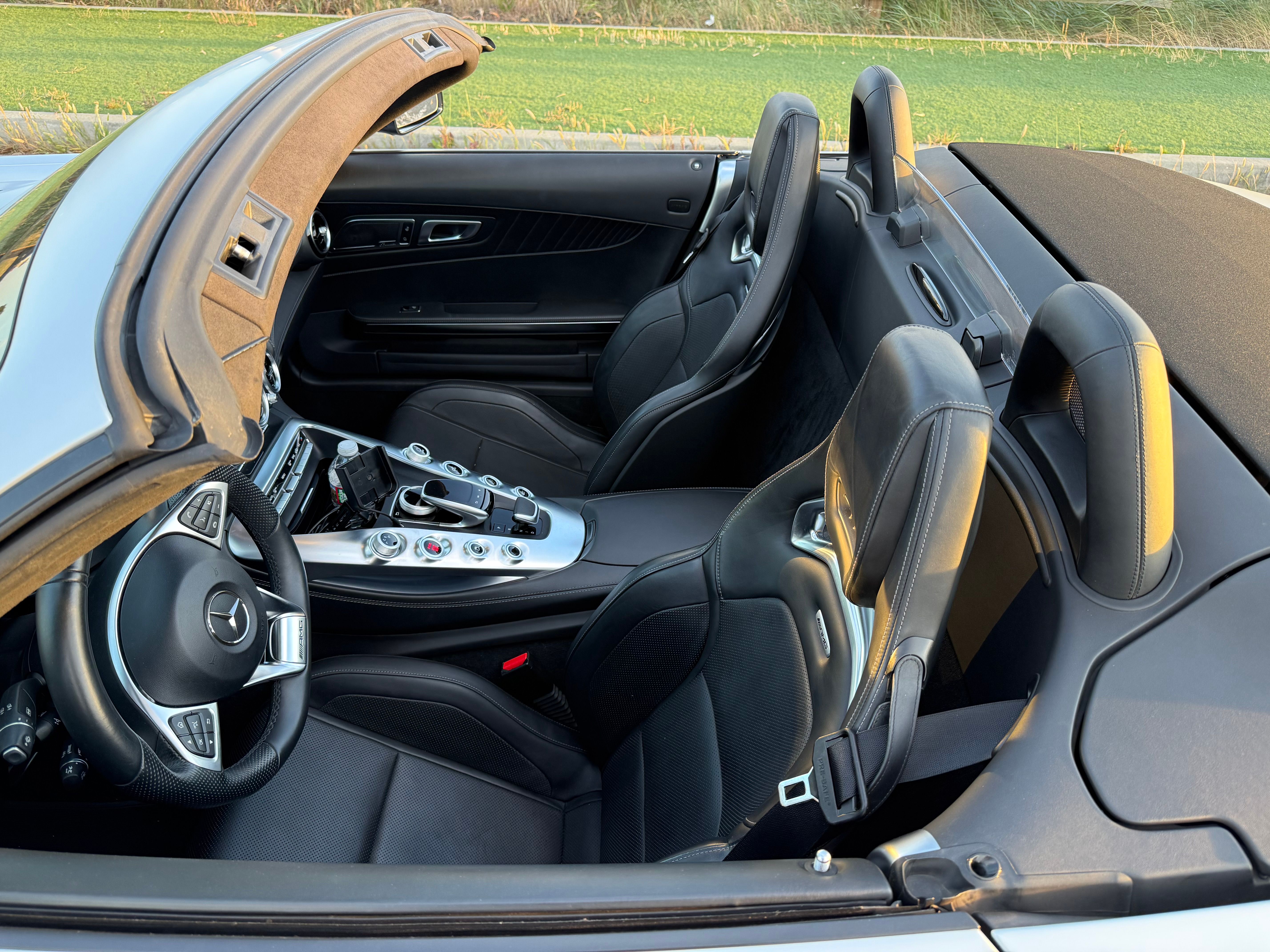 Used 2018 Mercedes-Benz AMG GT Roadster image 9