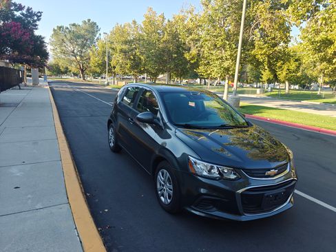 Used 2020 Chevrolet Sonic LT image 1