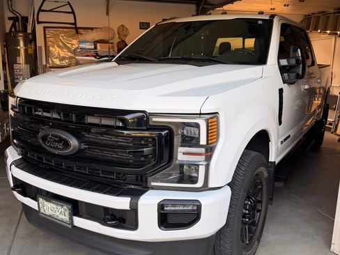 Used 2022 Ford F350 Lariat w/ Black Appearance Package AWD/4WD image 1