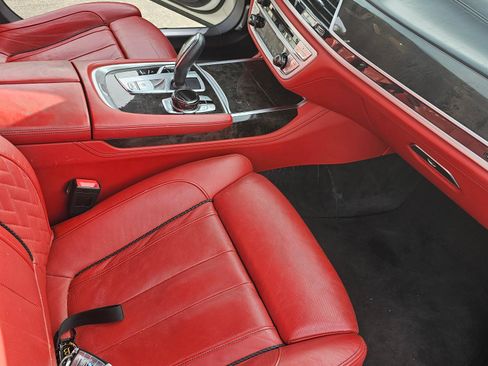 Used 2018 BMW 750i image 4