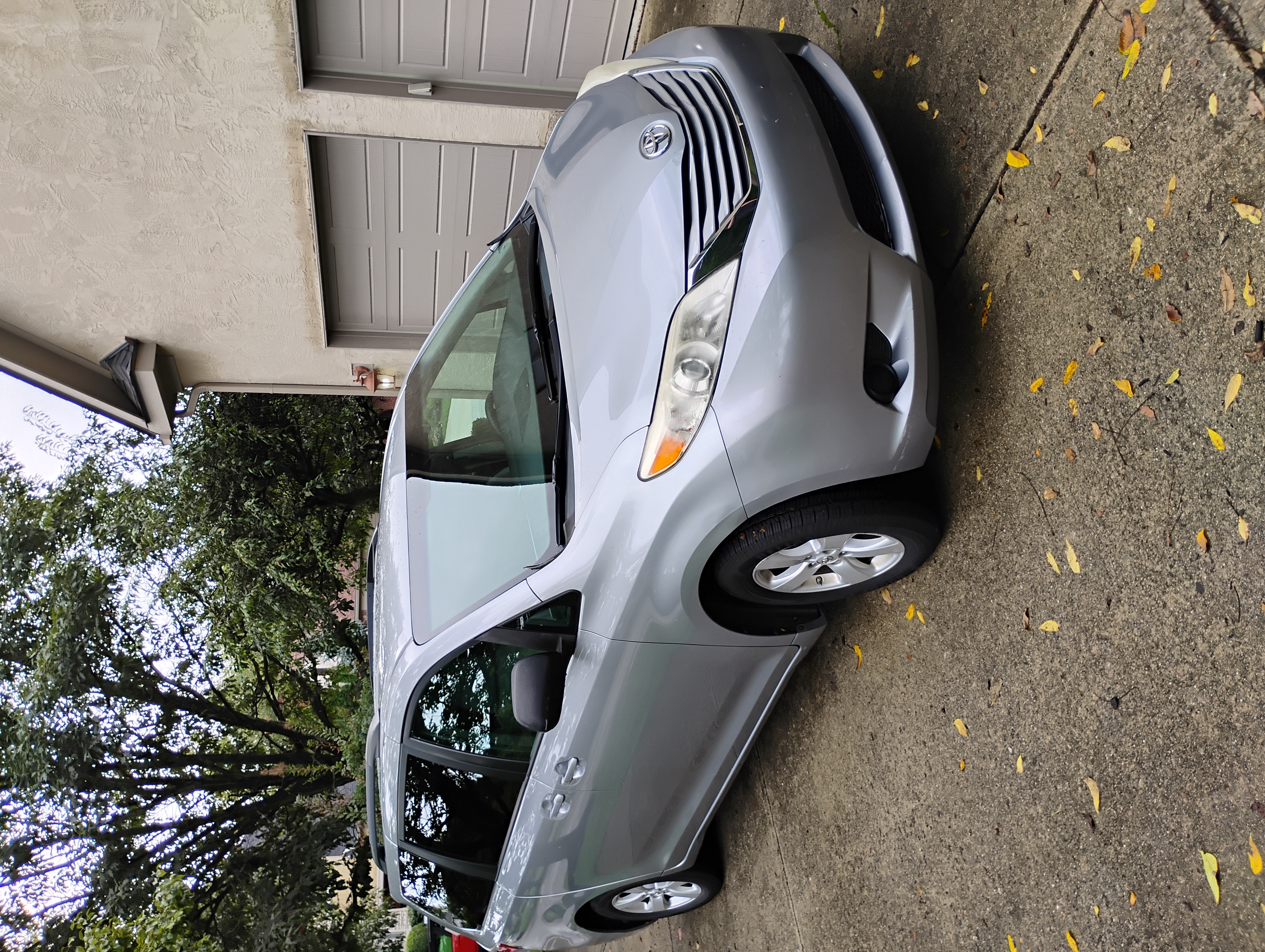 Used 2016 Toyota Sienna LE FWD image 1