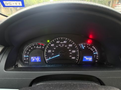 Used 2012 Toyota Camry LE FWD image 10