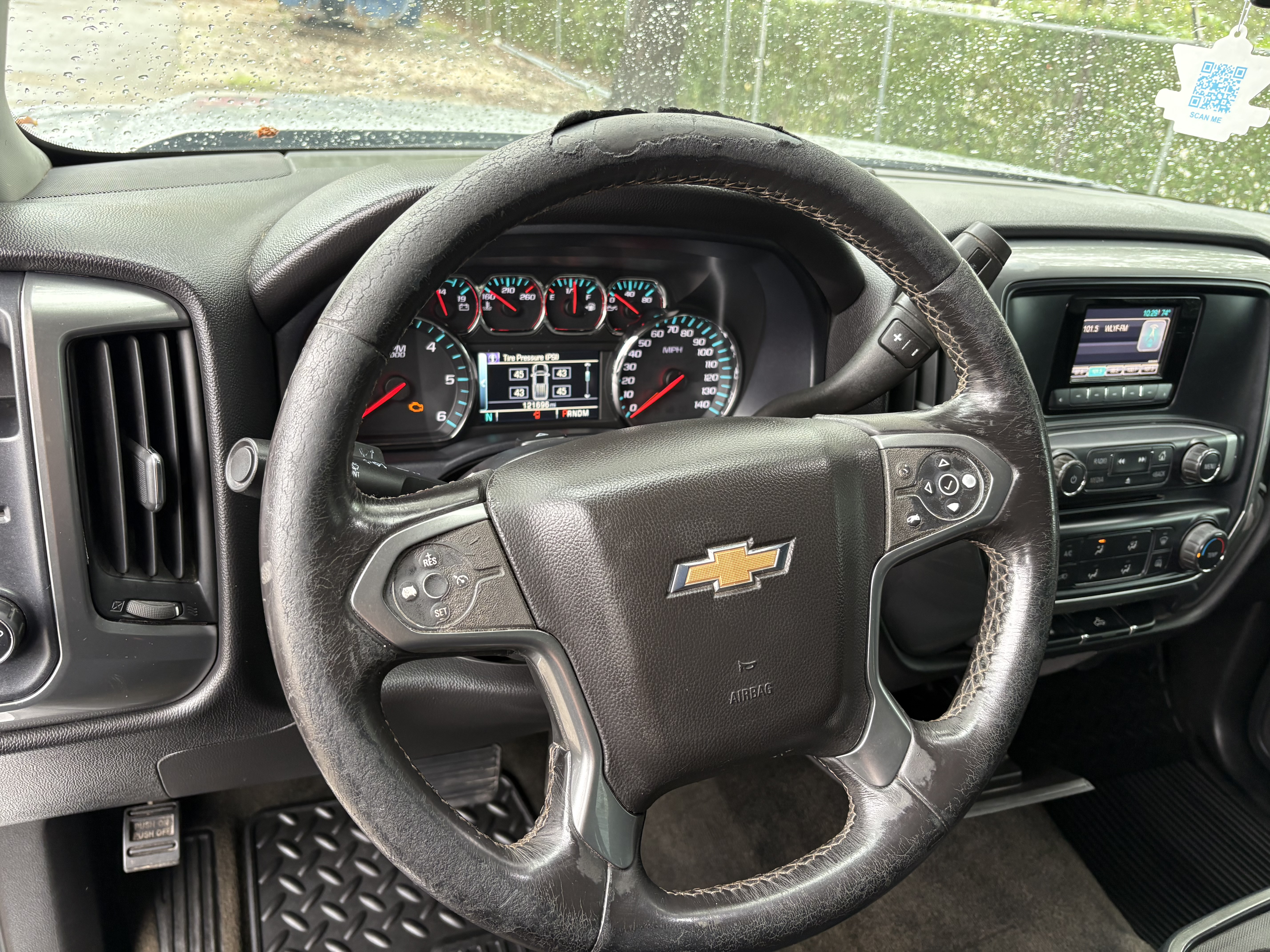 Used 2015 Chevrolet Silverado 1500 LT RWD image 4