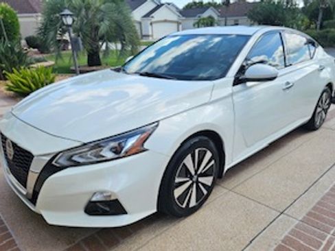 Used 2022 Nissan Altima 2.5 SL FWD image 4