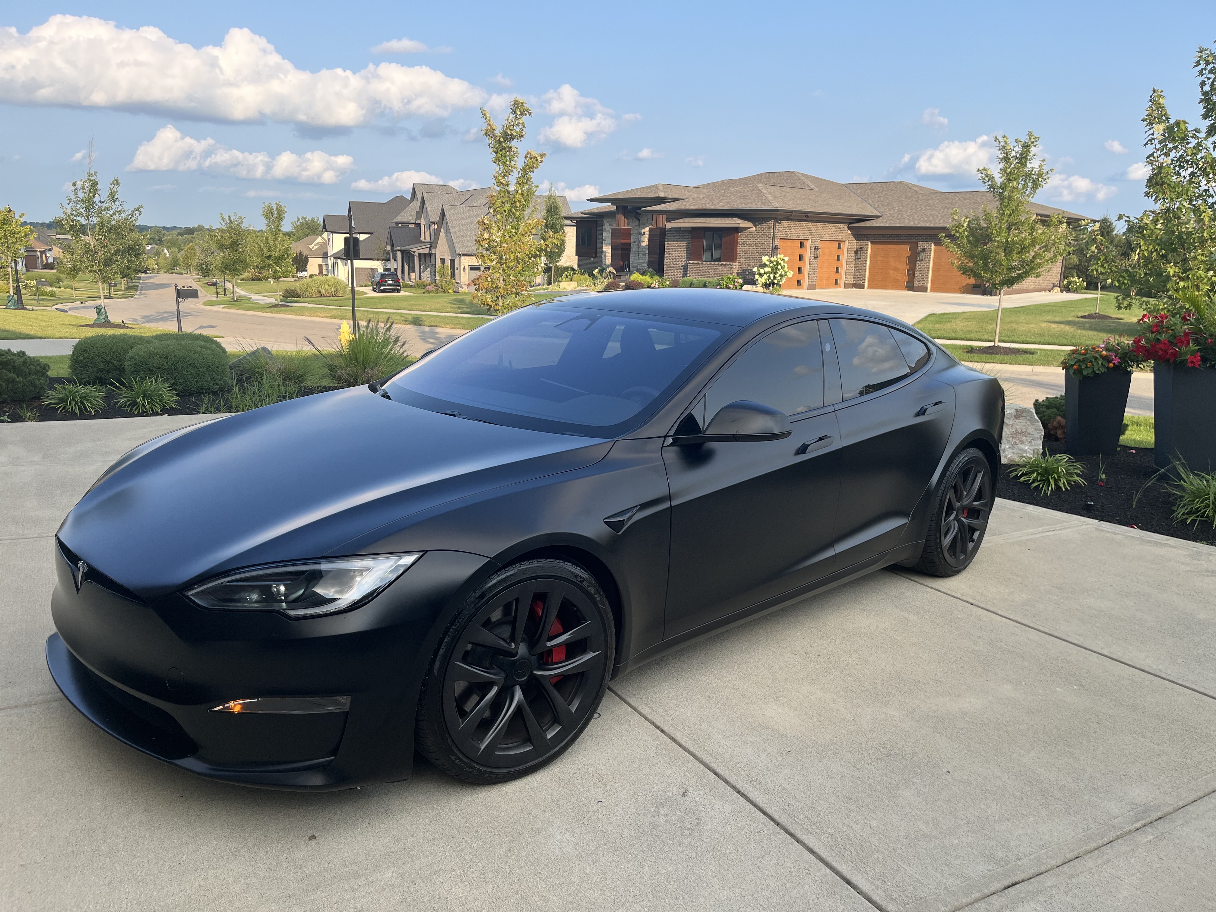 Used 2024 Tesla Model S Plaid AWD/4WD image 1