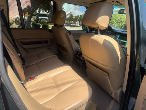 Used 2011 Land Rover Range Rover HSE AWD/4WD image 6