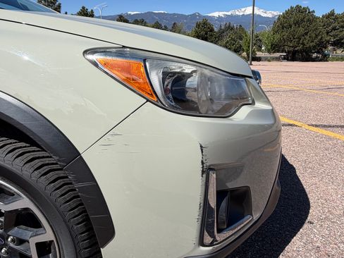 Used 2017 Subaru Crosstrek 2.0i AWD/4WD image 5