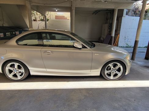 Used 2011 BMW 135i Coupe image 6