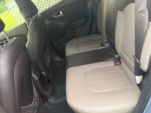 Used 2013 Hyundai Tucson Limited w/ Premium Pkg AWD/4WD image 13