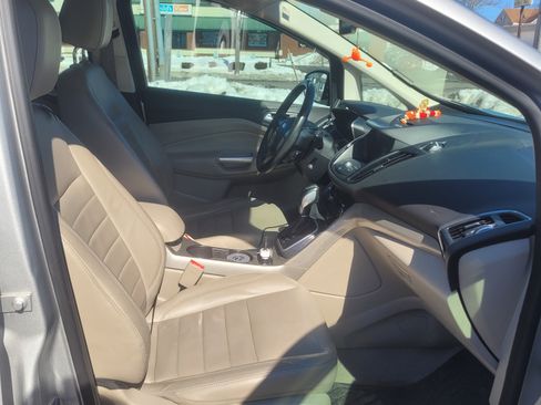 Used 2013 Ford C-MAX SEL image 2