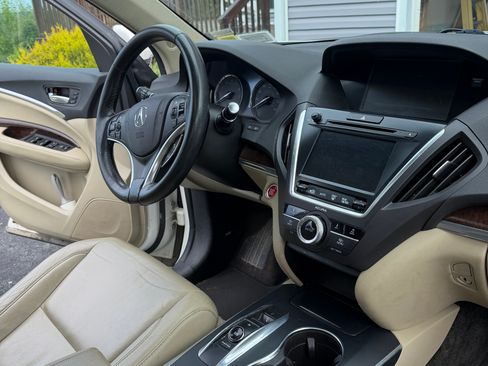 Used 2017 Acura MDX SH-AWD image 13