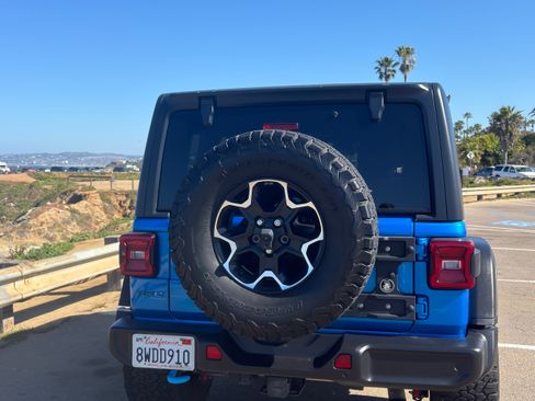 Used 2021 Jeep Wrangler Unlimited Rubicon 4xe w/ Dual Top Group image 5