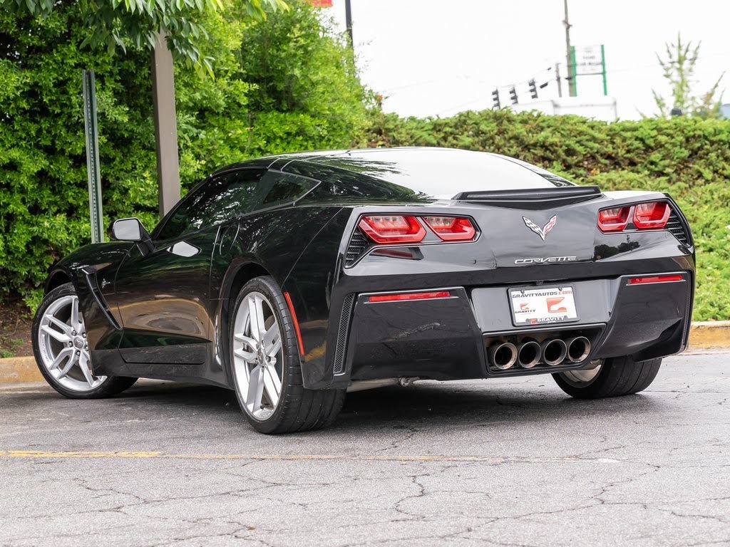 Used 2019 Chevrolet Corvette Stingray Coupe w/ 2LT Preferred Equipment Group RWD image 4