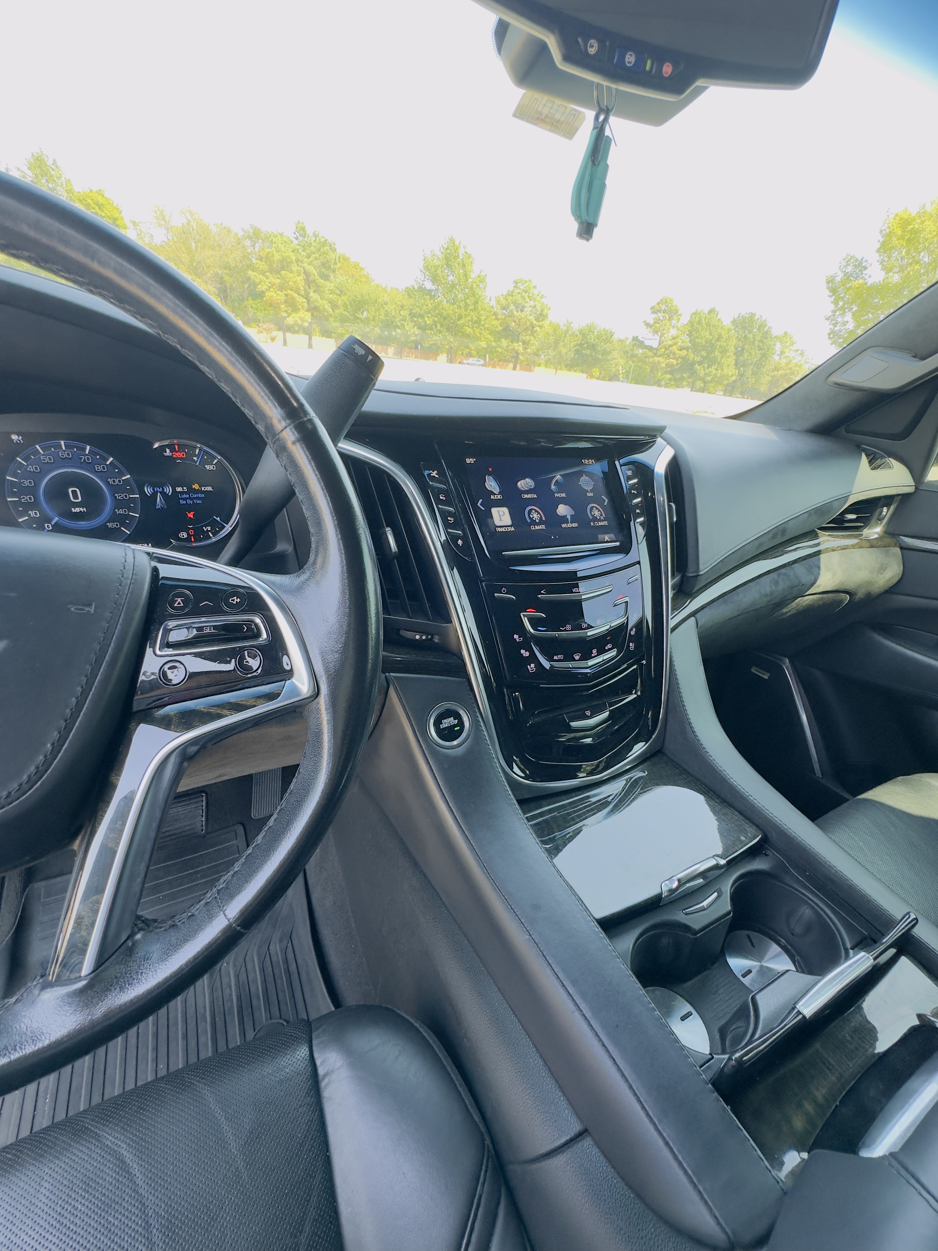 Used 2016 Cadillac Escalade Platinum AWD/4WD image 10
