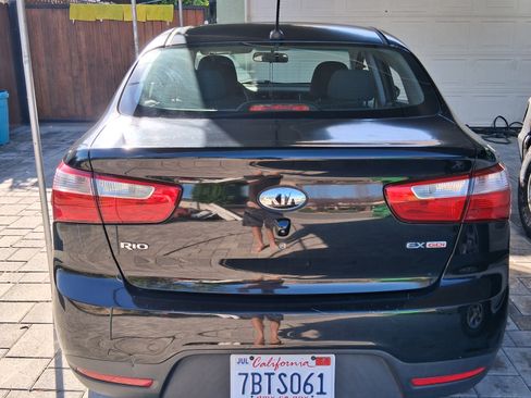 Used 2013 Kia Rio EX w/ Convenience Pkg image 2