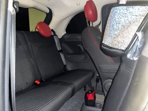 Used 2017 FIAT 500 Pop image 10