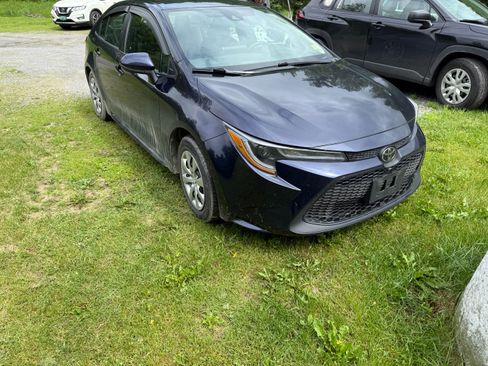 Used 2022 Toyota Corolla LE FWD image 5
