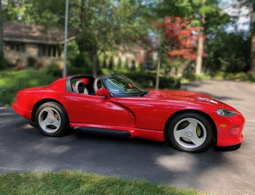 Used 1994 Dodge Viper RT/10 RWD image 1