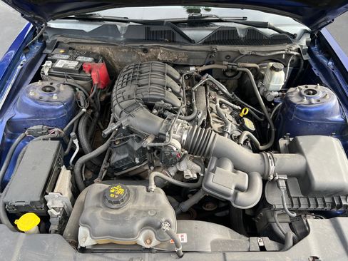 Used 2013 Ford Mustang Premium image 18