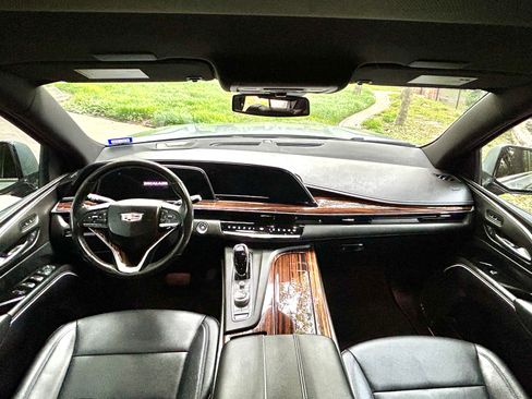 Used 2023 Cadillac Escalade ESV Luxury RWD image 21
