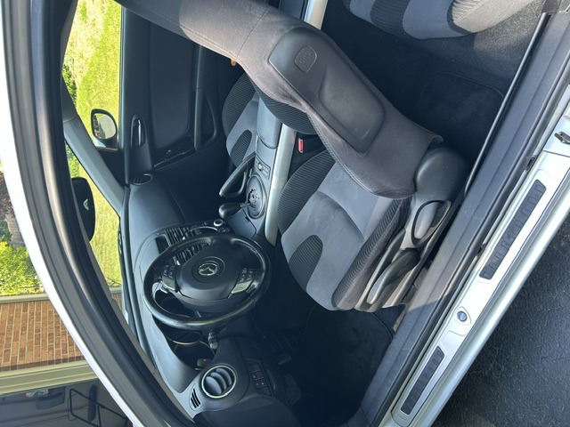 Used 2004 MAZDA RX-8 w/ AT Touring Pkg RWD image 11